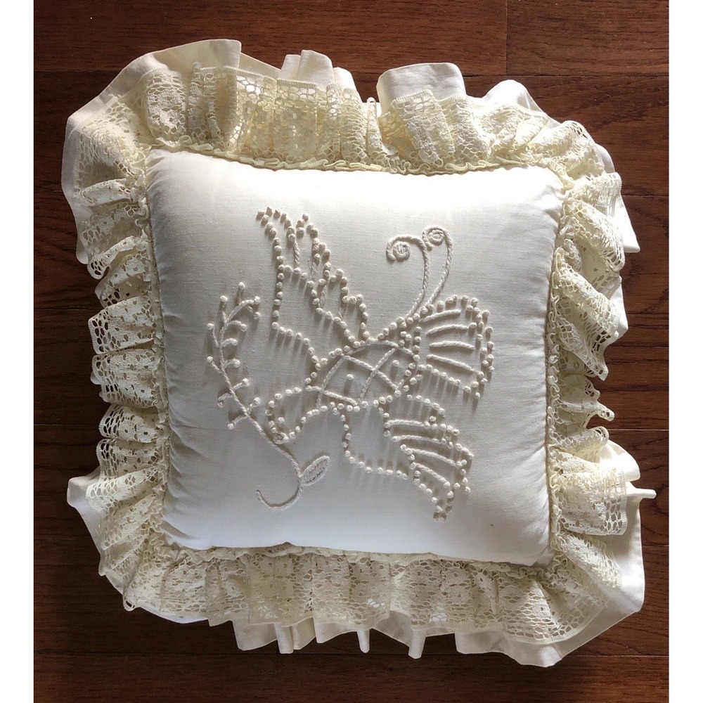 VTG Candlewick Throw Pillow Nautilus Needlework Ecru Handmade 14" Cottagecore